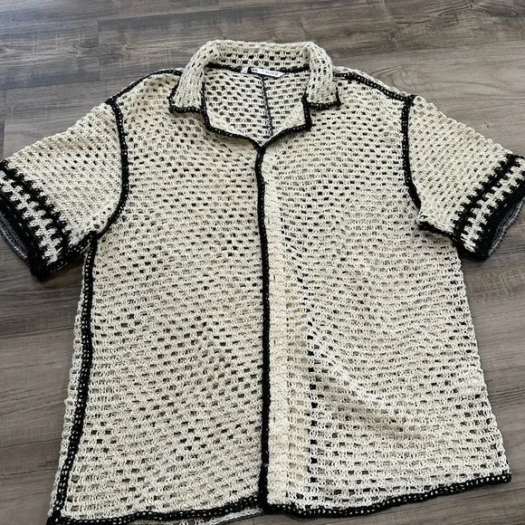 Zara Cream Crochet Knit Top with Black Trim - Picture 1 of 2